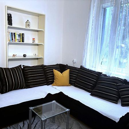 Authentic Dalmatian House Apartment Kastela Exterior photo
