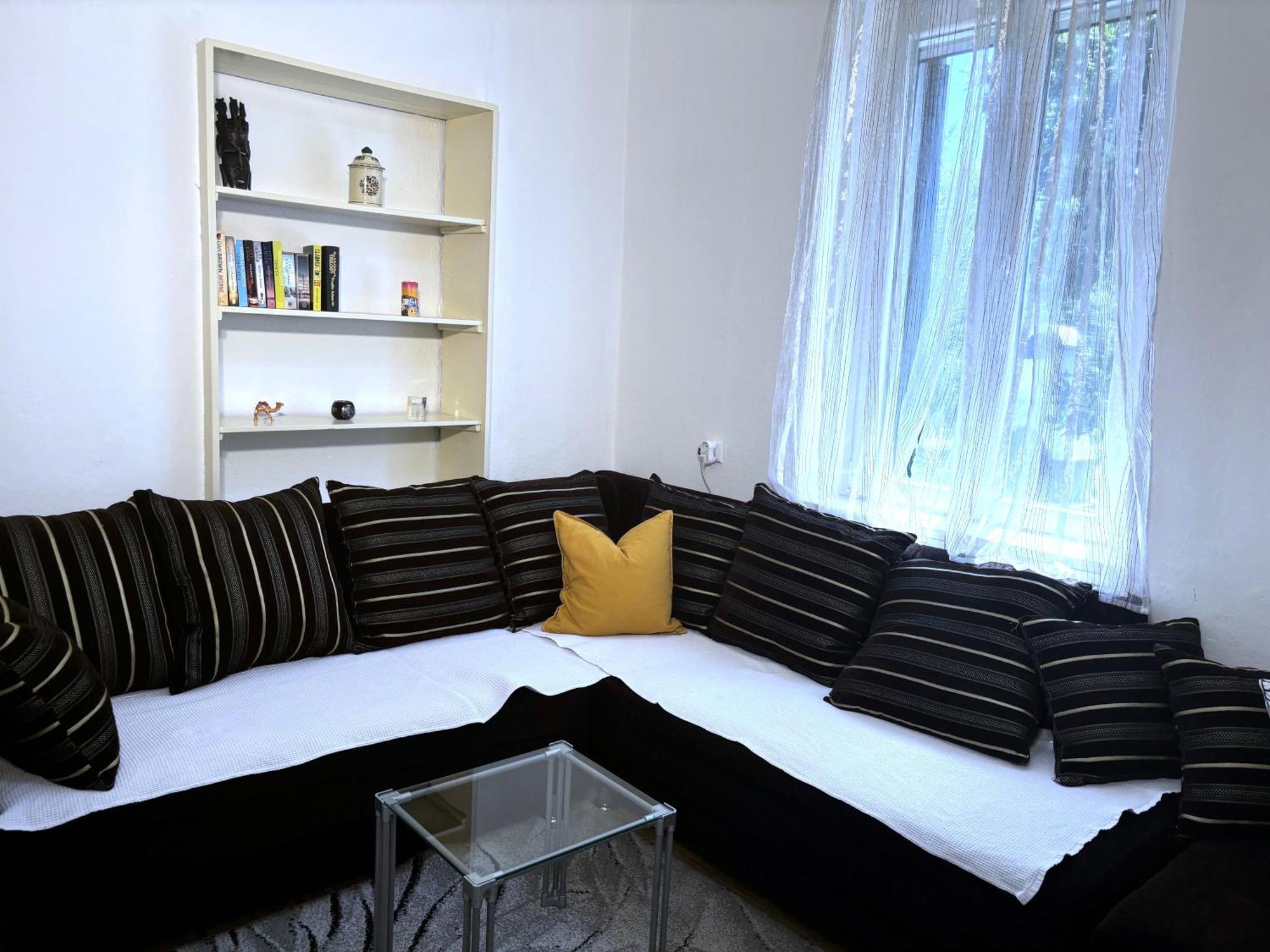 Authentic Dalmatian House Apartment Kastela Exterior photo