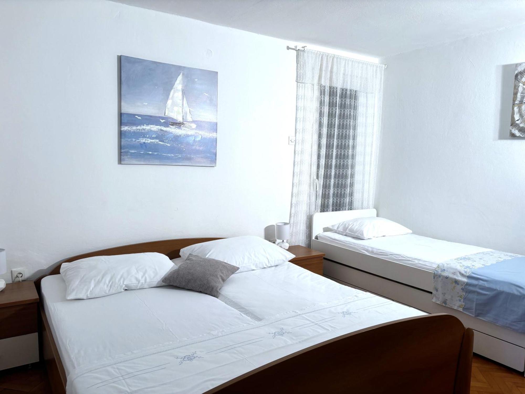 Authentic Dalmatian House Apartment Kastela Exterior photo